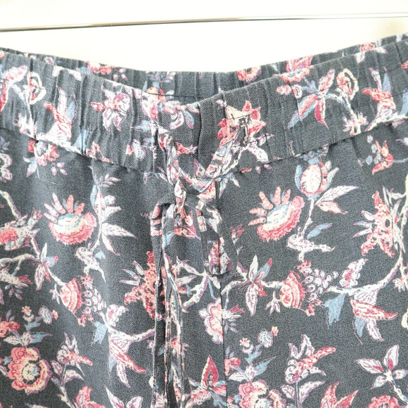 Ann Taylor LOFT Size M Linen Blend Lightweight Shorts Floral Print - Picture 2 of 7